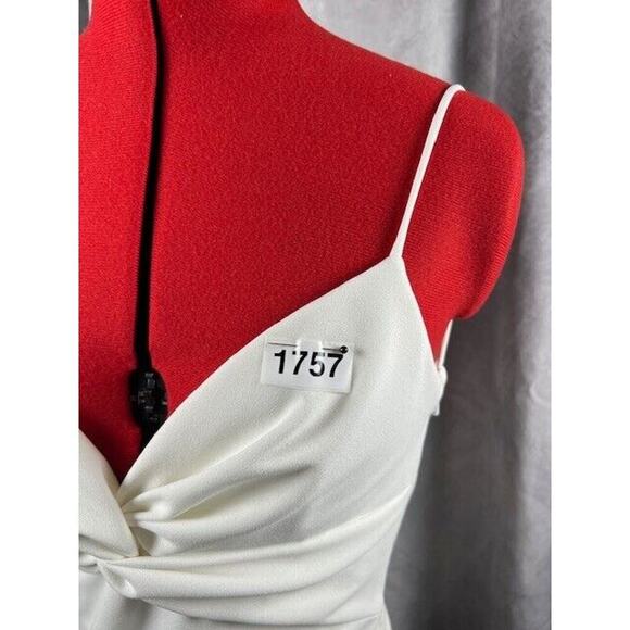 🤍 NOEL & JEAN by Katie May Ivory White Breathless Twist Bodice Trumpet Gown 10 - Picture 6 of 6
